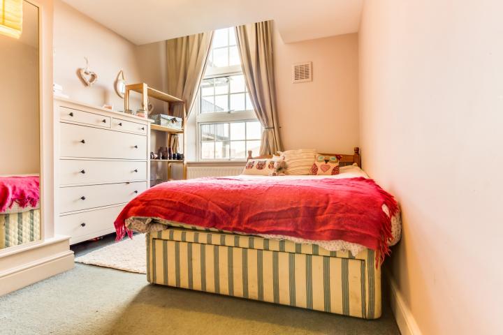 Modern Apartment Brook Road, Dollis Hill